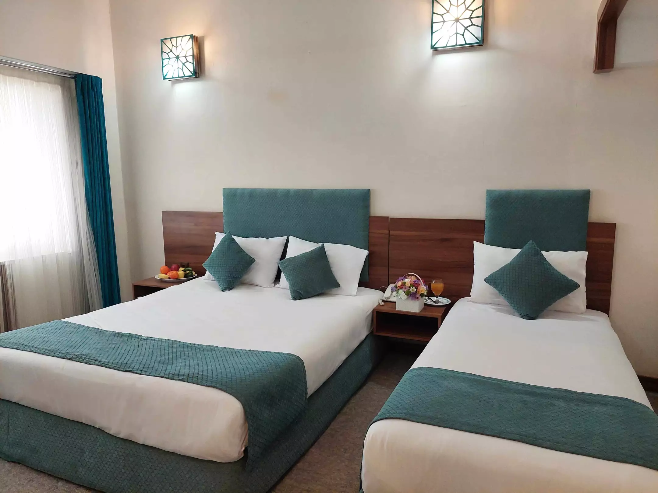 Alibaba https://cdn.alibaba.ir/ostorage/hotel-accommodation-images/696628f16b43e2b9afa3bd54_دبل استاندارد.webp